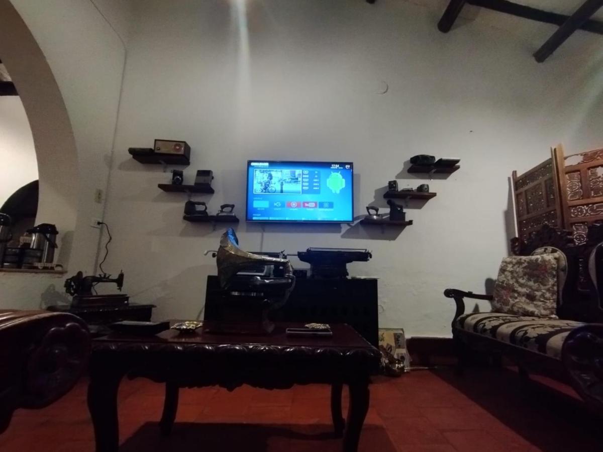 Casa Hotel Paraiso Bella Villa บียาเดเลย์บา ภายนอก รูปภาพ