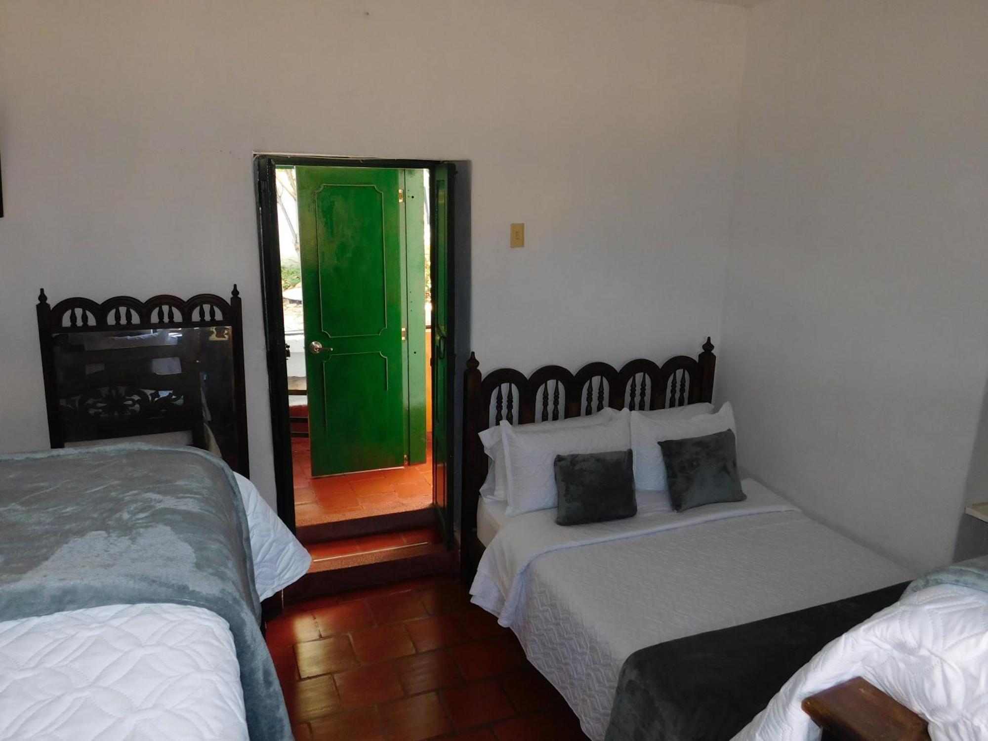 Casa Hotel Paraiso Bella Villa บียาเดเลย์บา ภายนอก รูปภาพ